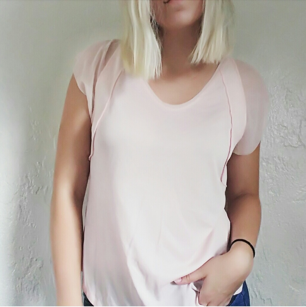 | Simply Vera | Sheer Shoulder Tee
